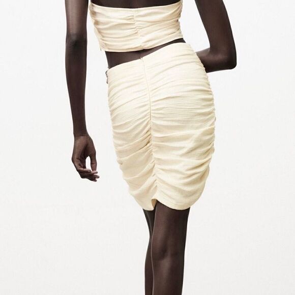 NWT Zara Draped Ruched High Waisted Mini Skirt in Ecru/Cream, Size Small - Picture 5 of 16
